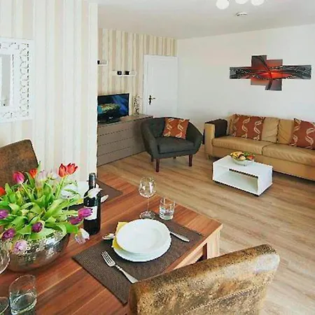 - Dns10100c-cyb Apartment *